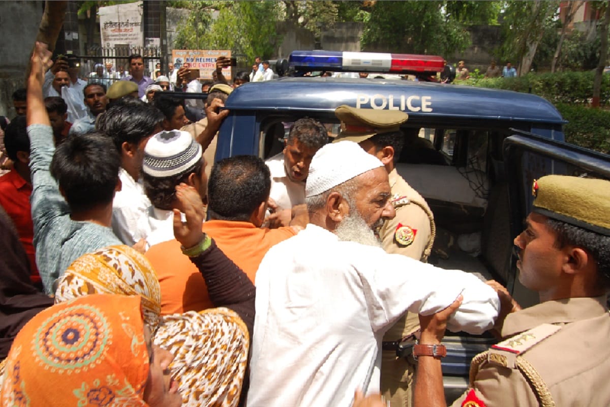 Muzaffarnagar woman murder case: arrested of five people after ruckus on SSP office