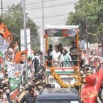 उन्नाव में प्रियंका का रोड शो