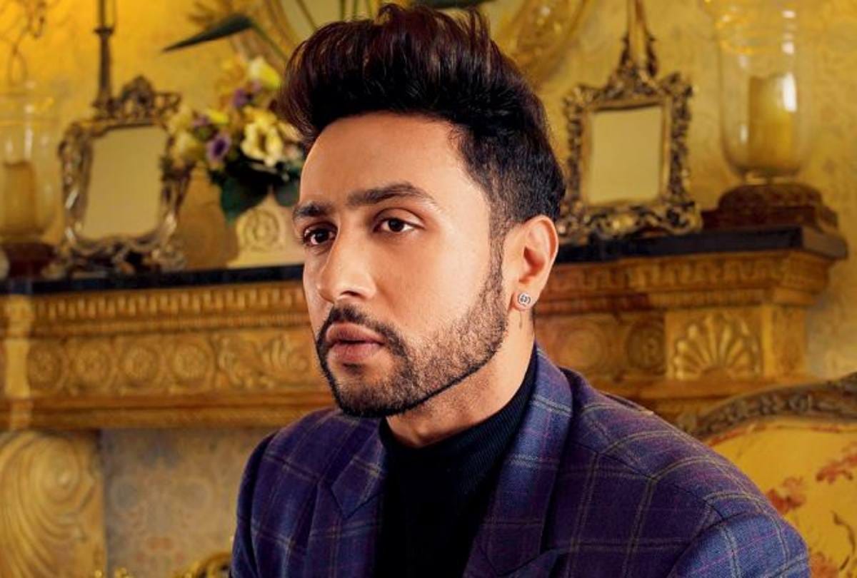shekhar suman son adhyayan suman reaction on break up with girlfriend maera mishra