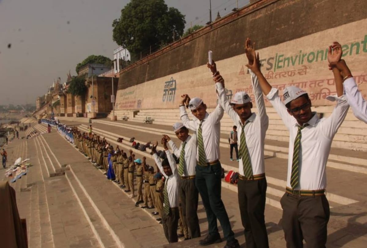 Vote karo Voting Awareness Campaign By Amar Ujala In Varanasi