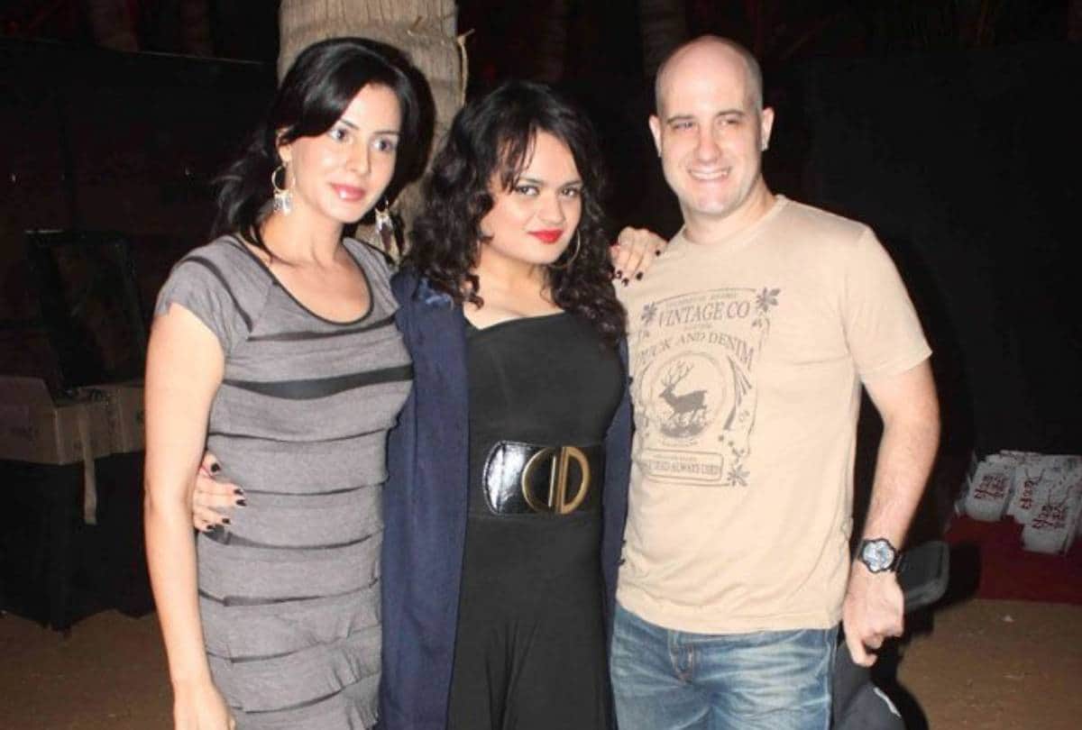 ashwin mushran blessed with a baby girl share photo