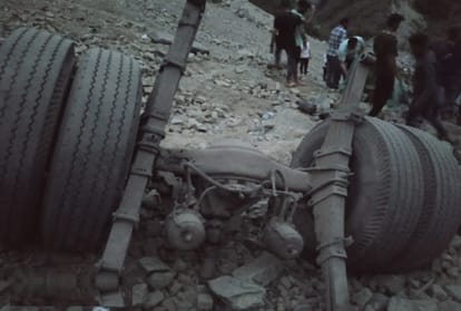 private bus of punjab met to a accident in chamba himachal