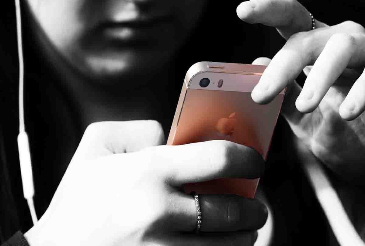 Put Mobile Lock, Children Being 'Ill'