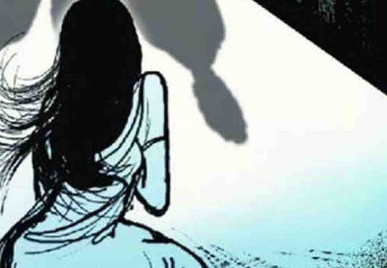 taxi driver misdeed with old woman in fatehpur