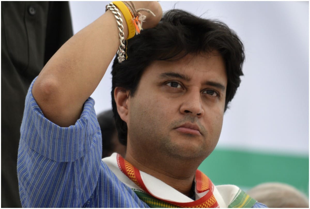 Article 370 revoked from Jammu Kashmir Payal Rohtagi slams Congress leader Manish tewari
