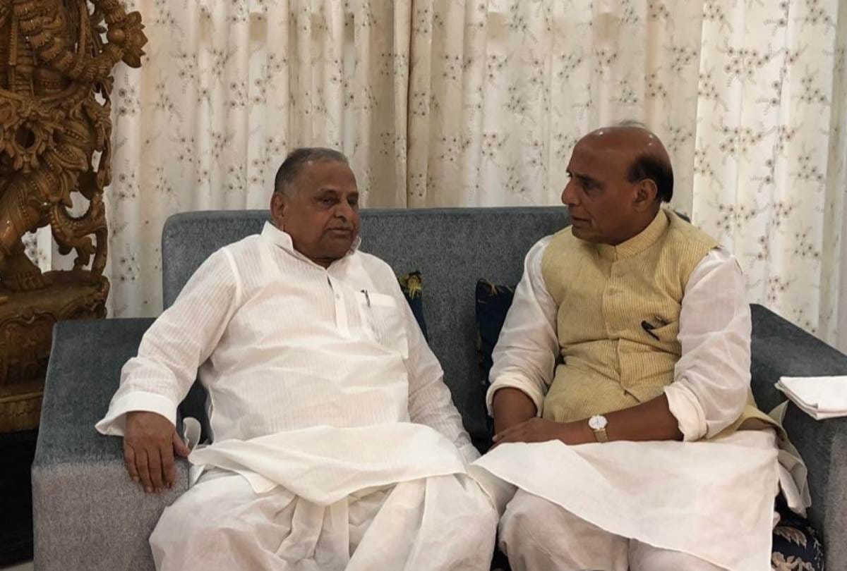 home minister meets mulayam singh yadav