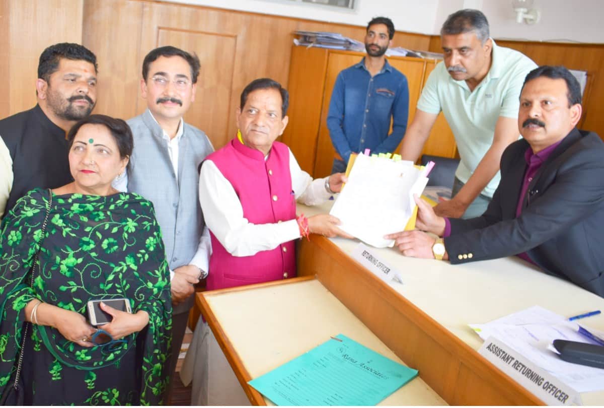 lok sabha election 2019 criminal cases against anurag thakur and kishan kapoor