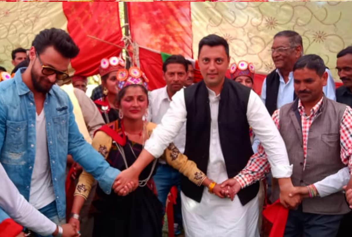 lok sabha election 2019 mandi congress mp candidate aashray sharma and Aayush sharma Nati in kullu