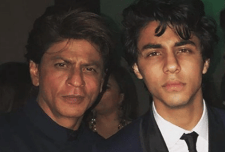 sara ali khan to aryan khan these star kids who look like their parents
