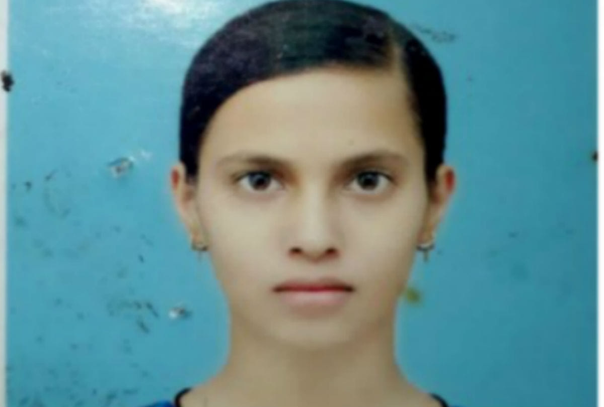 UP Board Result 2019 farmer's daughters topper in class 10th 12th