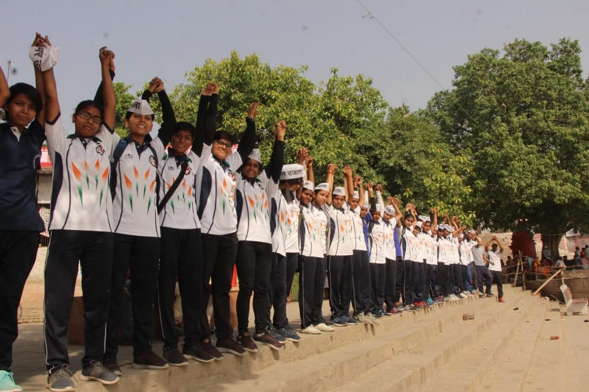 Vote karo Voting Awareness Campaign By Amar Ujala In Varanasi
