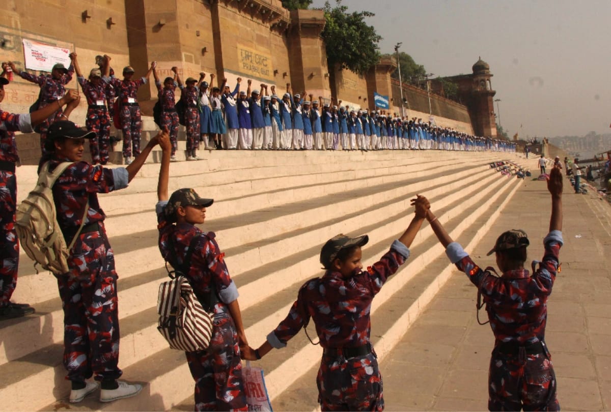 Vote karo Voting Awareness Campaign By Amar Ujala In Varanasi
