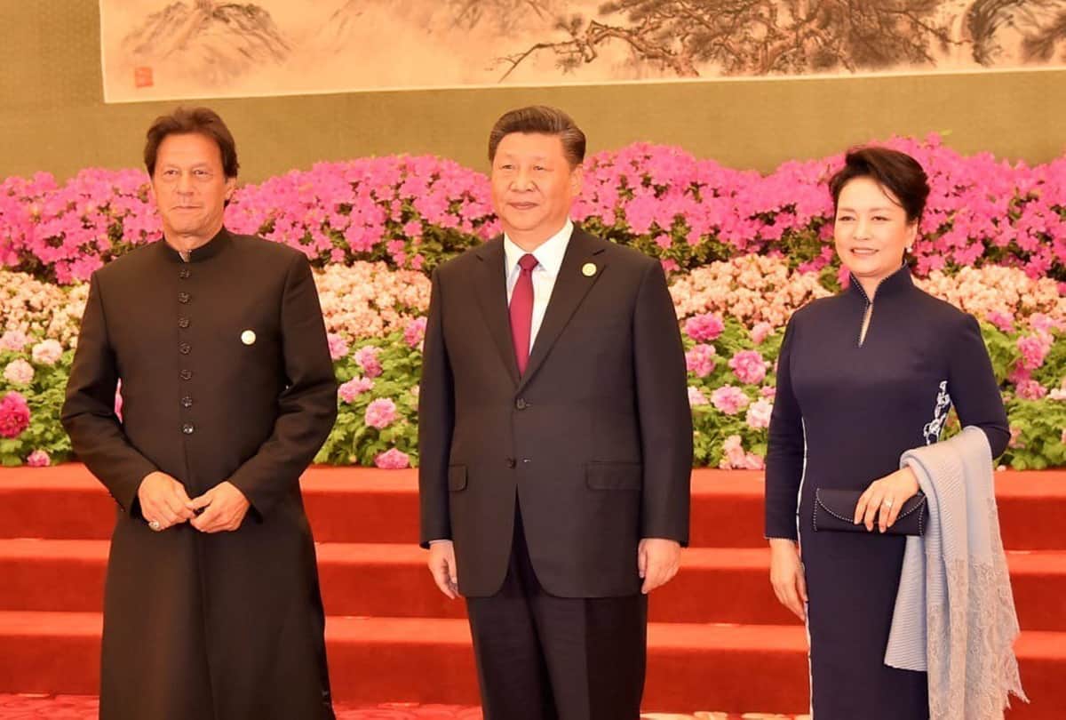 Pakistani PM Imran Khan received by deputy mayor in china, BRI Forum
