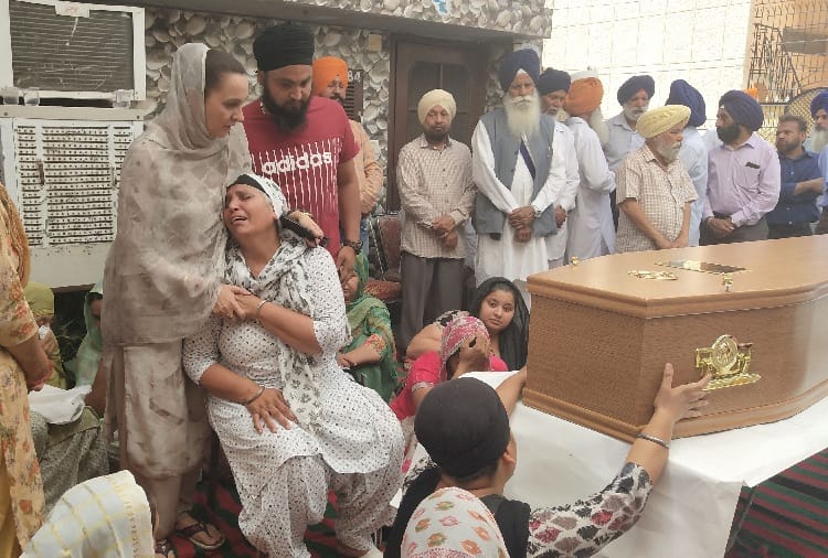 Indian Man Balkar Singh Died in England due to Illness, Funeral at Mohali