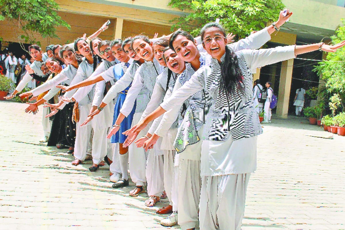 eighteen thousand students in CCSU ten colleges will be requested in Meerut district alone