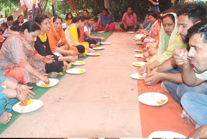 People celebrated foundation day of Hand Pump in Nahan Himachal Pradesh