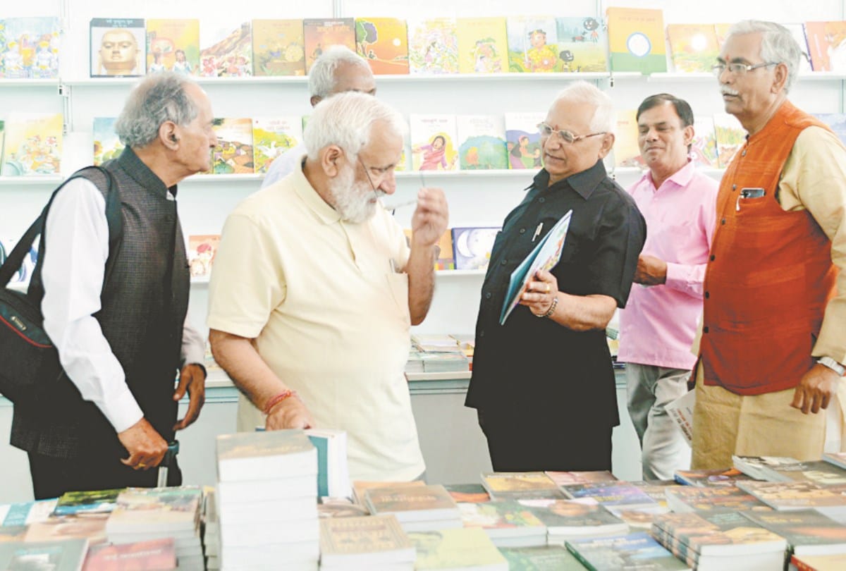 lok sabha election 2019 election commission cognizance on book launch on narendra modi