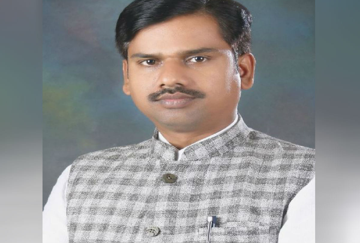 pragatisheel samajwadi party declared candidate in agra norty assembly