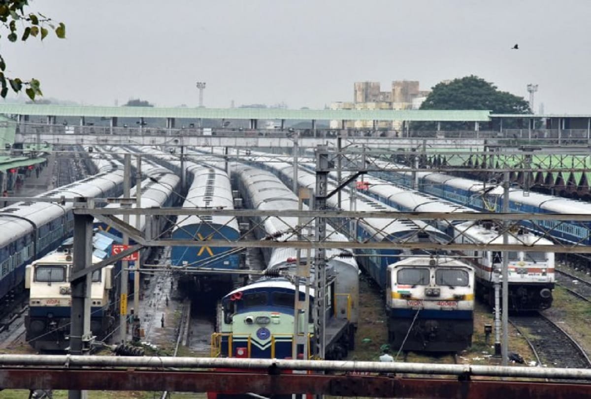 Know about how train horn signals work