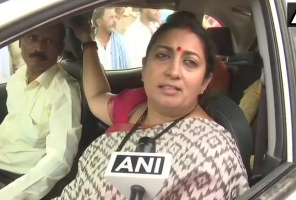 Lok Sabha Elections 2019 Smriti Irani visits villages of Amethi.