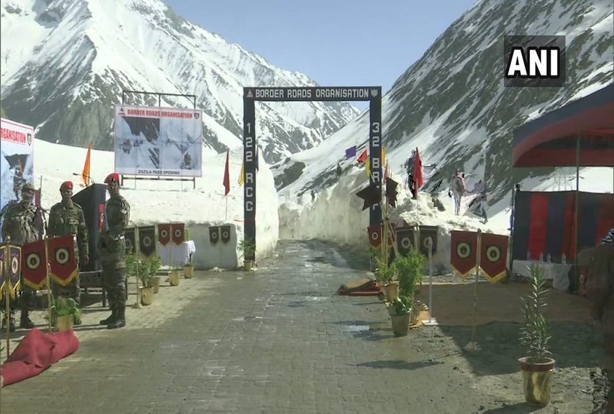 Srinagar Leh National Highway open after four months