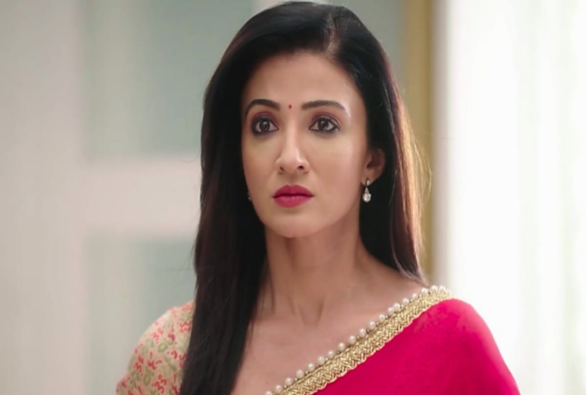 Aap Ke Aa Jane Se actress Suhasi Dhami celebrating her Birthday today