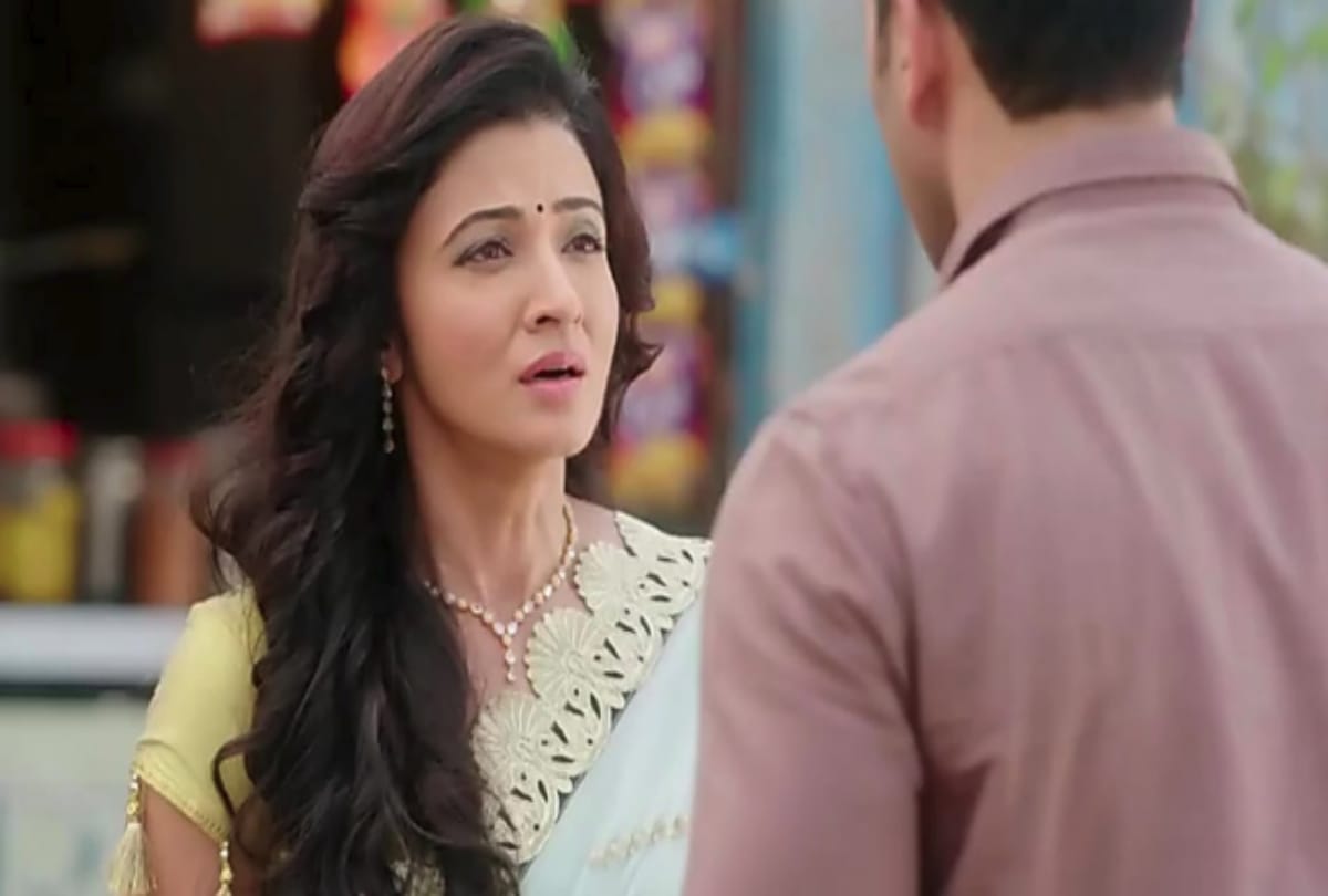 Aap Ke Aa Jane Se actress Suhasi Dhami celebrating her Birthday today