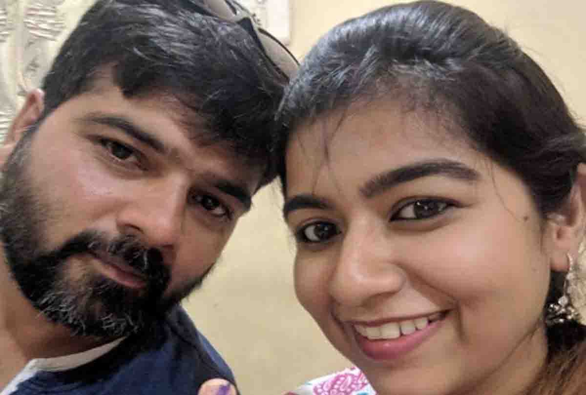 voter coming from london and south korea for voting in lok sabha election 2019