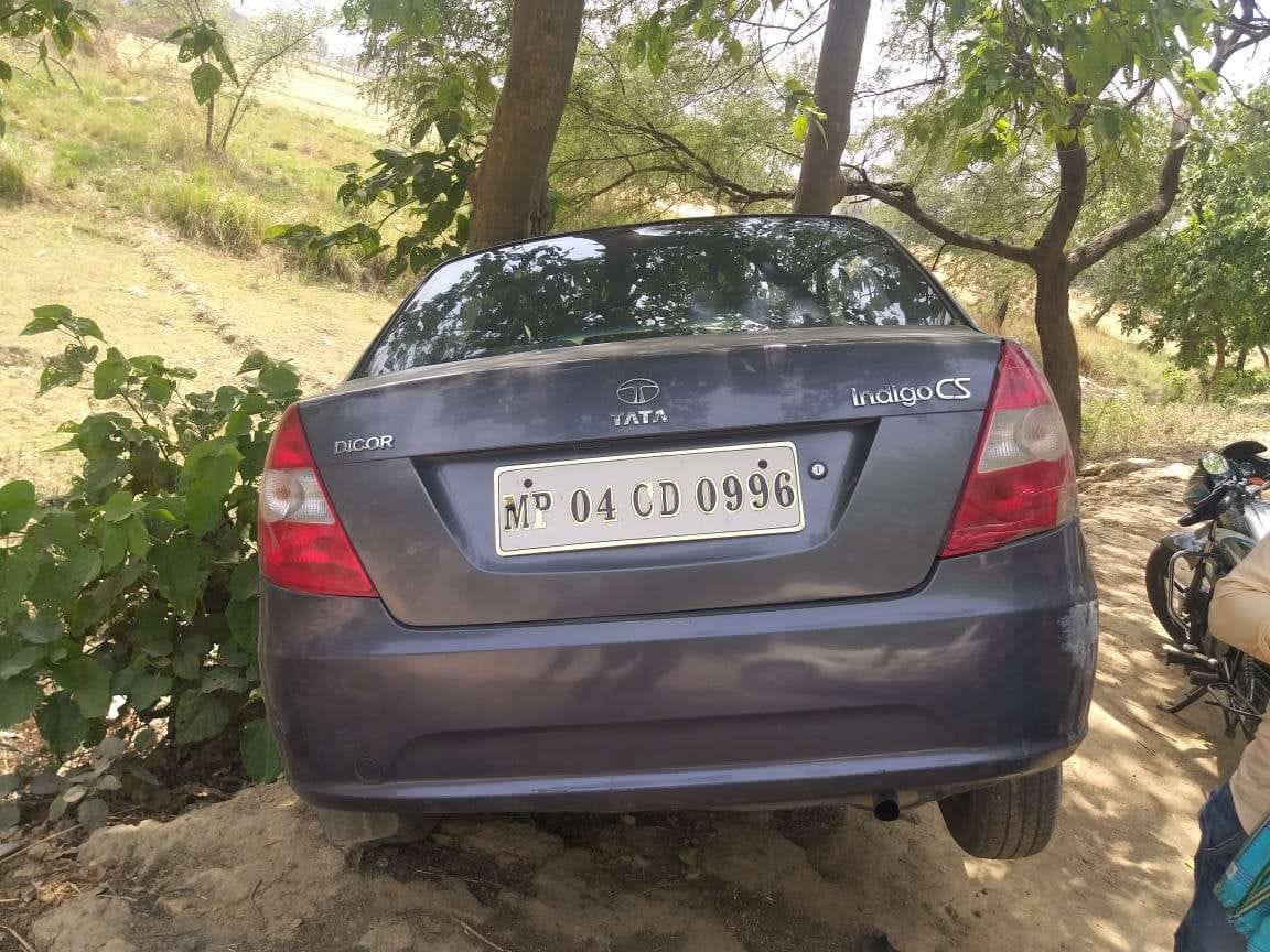 सड़क दुर्घटना में दपति सहित पुत्र घायल