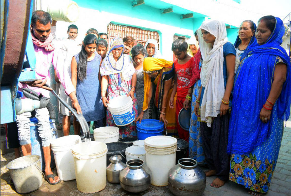 people pay money for drinking water in agra