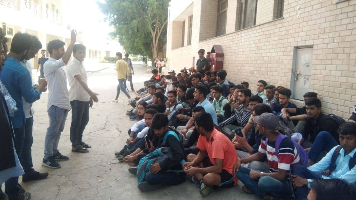 student closed garhwal university birla campus classes