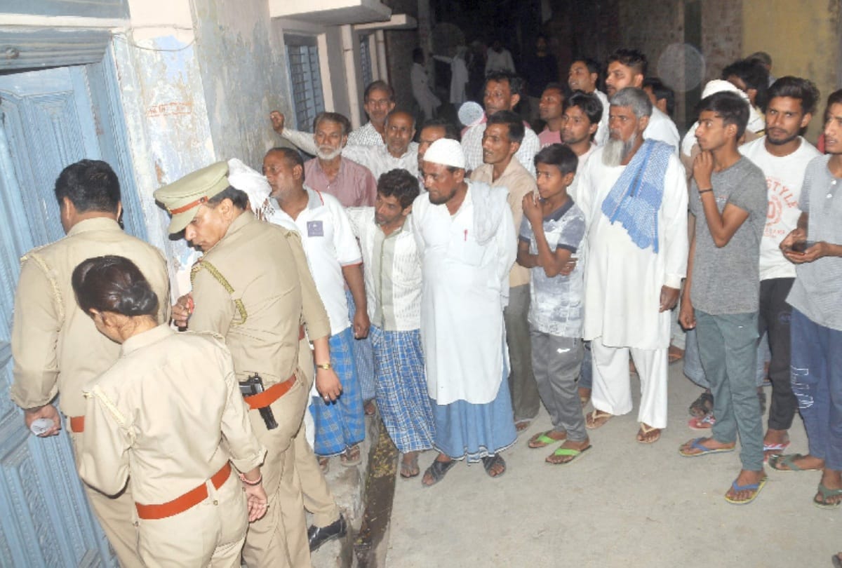 mohammed shami wife hasin jahan forcefully enter in laws house furor at midnight held see photo
