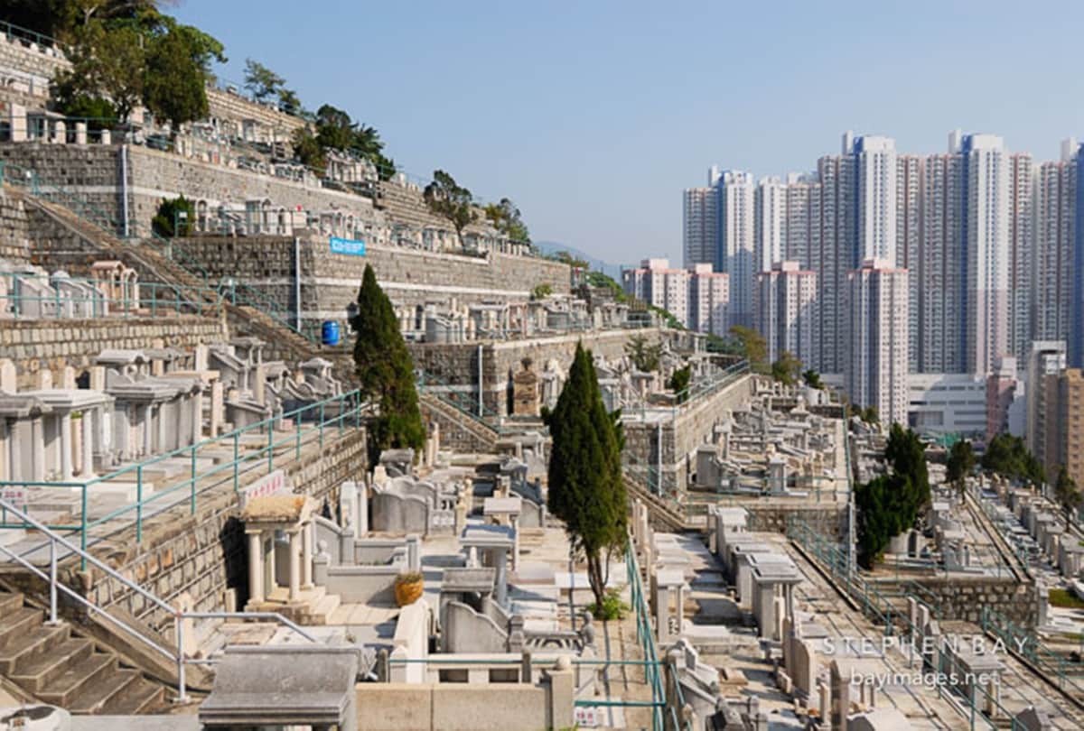 No more land space even for the dead in Hong Kong, See Picture