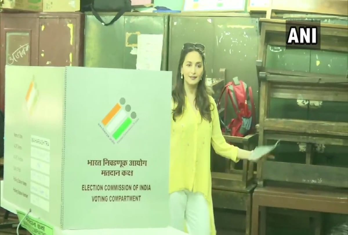 Lok Sabha Chunav 2019 Voting Live: fourth Phase 9 States, 71 Seats, Big Faces cast vote