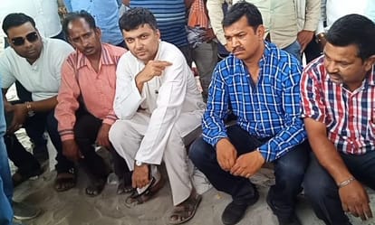 Prayagraj: Hanging driver on hanging in BJP MLA's residence premises