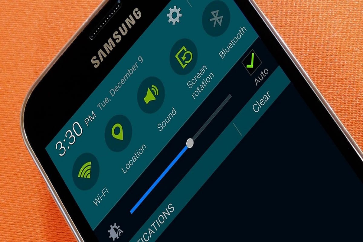 phone auto brightness