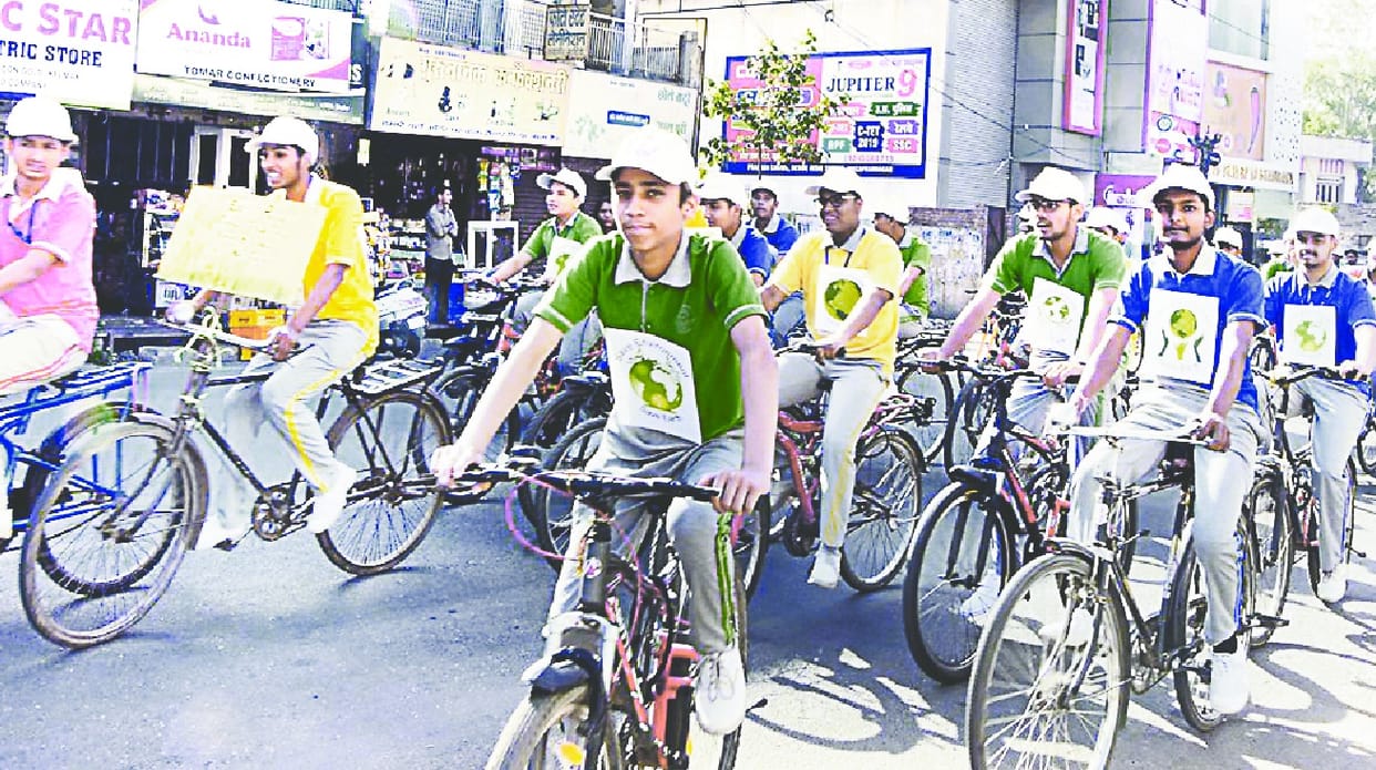 paryaavaran jaagrukta cycle raili nikaali