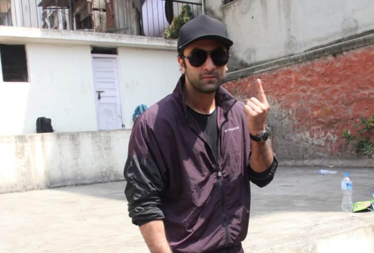 lok sabha election 2019 ranbir singh and salman khan casts vote