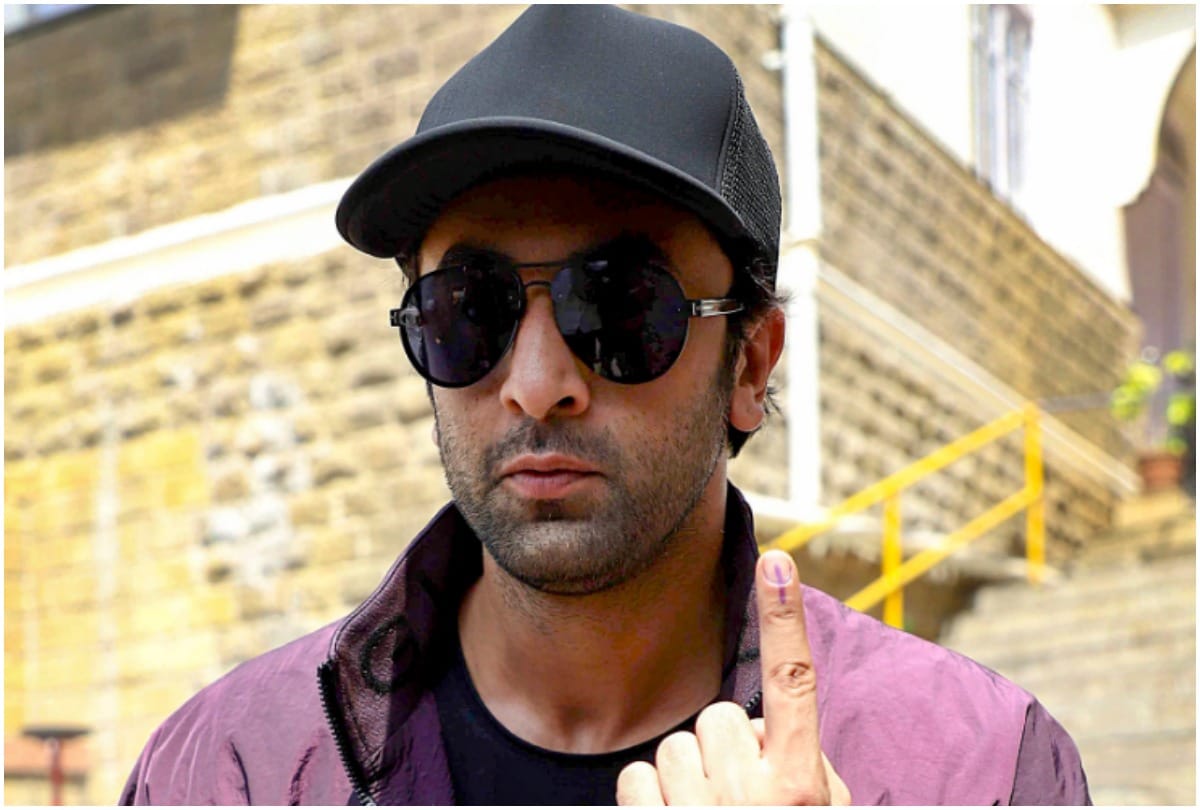 Neetu Kapoor wishes her son Ranbir Kapoor on social media