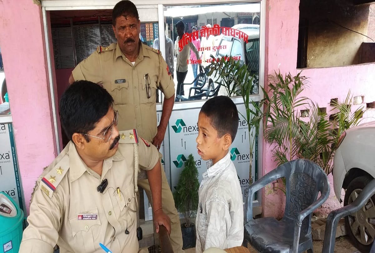 eight years old boy complaint against his father for beating mother