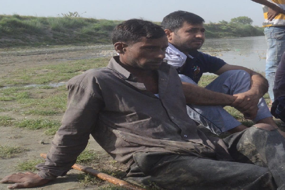 A family drowned in Yamuna river in Baghpat and Police and NDRF team is engaged in rescue mission