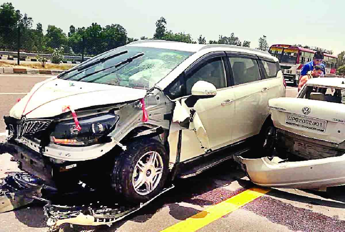 five people injured in accident on Agra-Lucknow Expressway