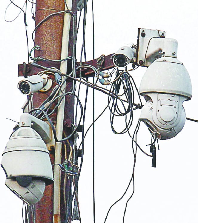 Arranged useless, CCTV cameras across the city are bad