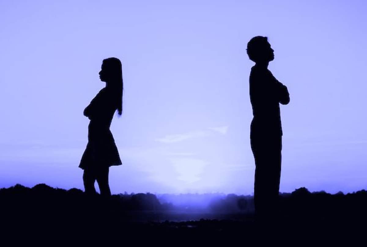 International Kissing Day 2022 Dream About Kissing Meaning Sapne Me Kiss Karne Ka Matlab In Hindi