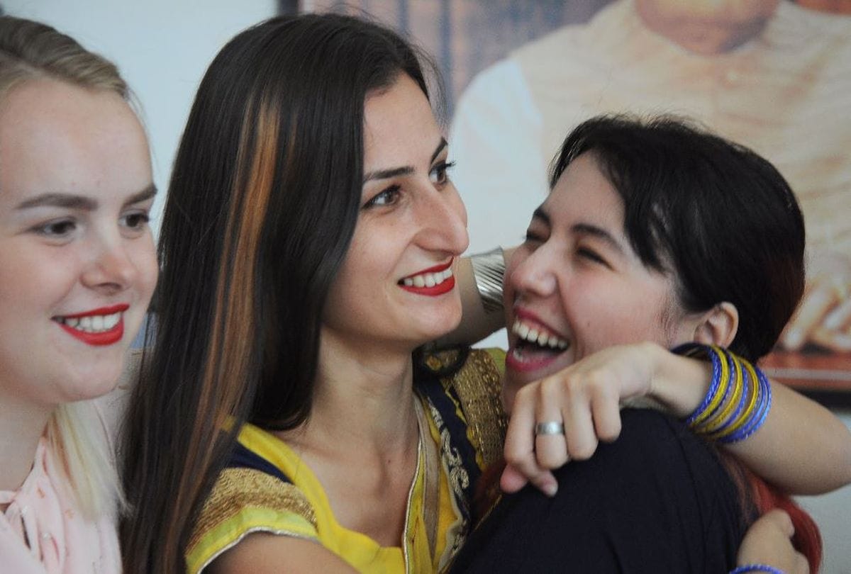 foreign student season end in kendriya hindi sansthan agra