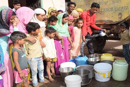 drinking water crisis in islamnagar of agra
