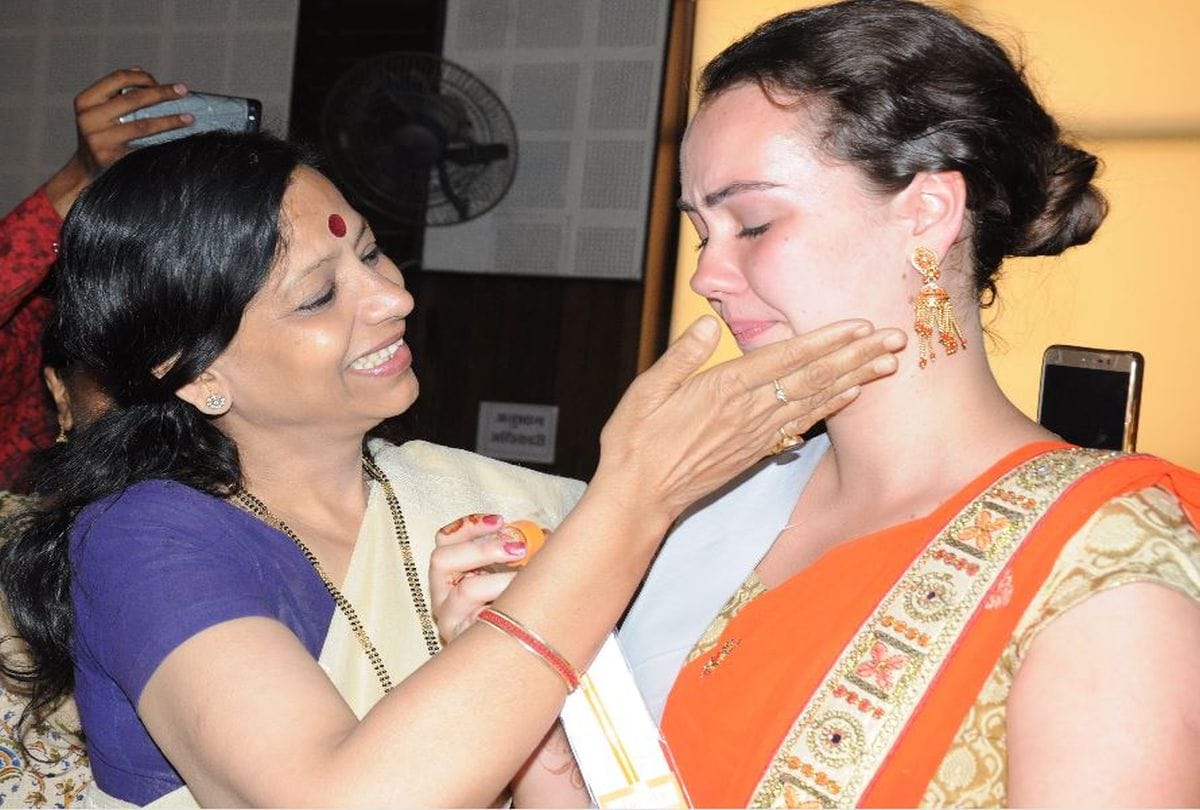 foreign student season end in kendriya hindi sansthan agra