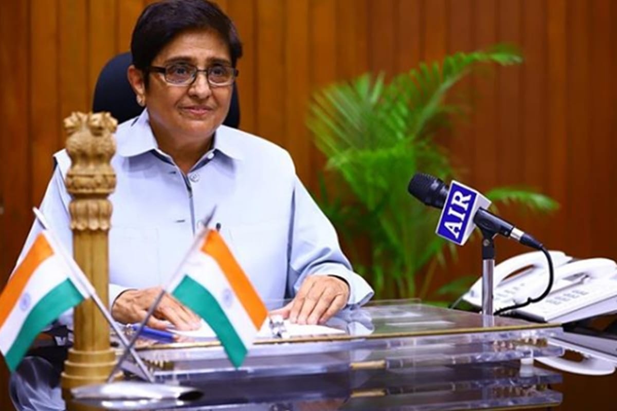 Arvind kejriwal plan unique stretgy to defeat BJP CM candidate Kiran Bedi in Last elections