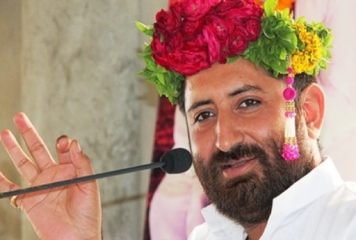 list of 10 self styled god men who involve in sexual assault fraud and other crimes