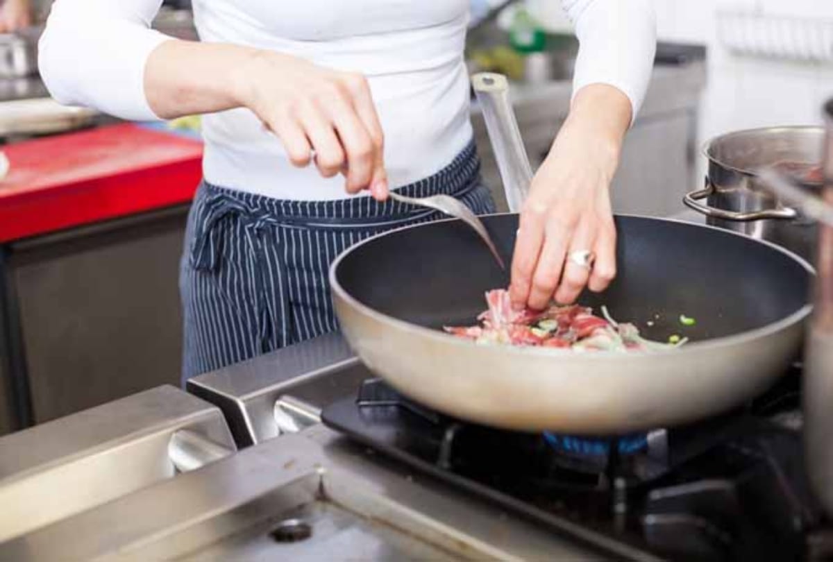 non stick cookware are harmful for health unsafe to use